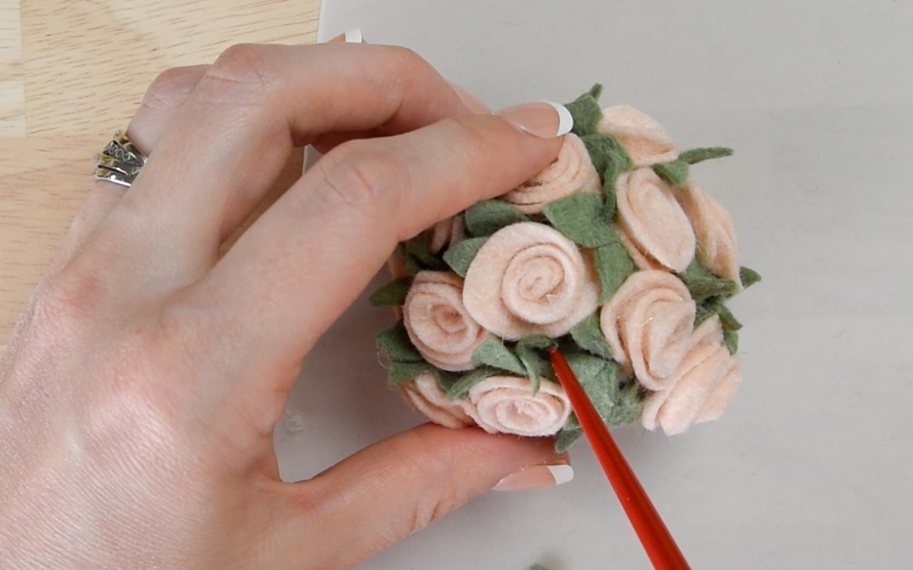 Create a Mini Felt Rose Bush · Sweetbriar Sisters