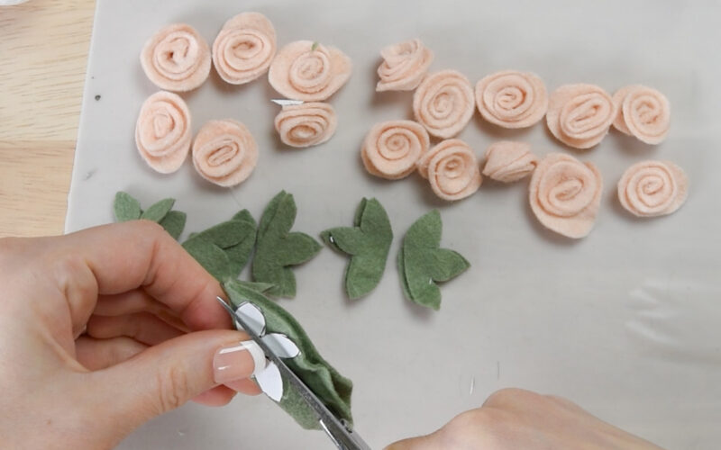 Create a Mini Felt Rose Bush · Sweetbriar Sisters