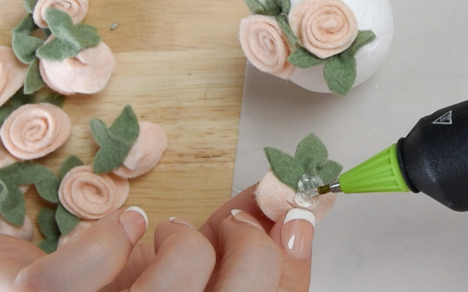 Create a Mini Felt Rose Bush · Sweetbriar Sisters